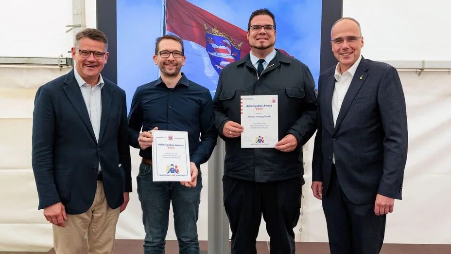 Adacor mit dem Arbeitgeber-Award „Wirtschaft hilft Blaulicht
