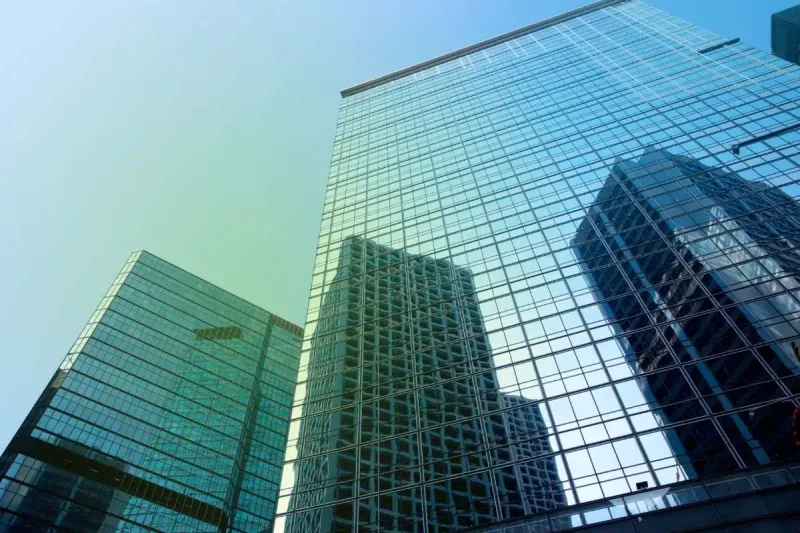 Finance & Banking: verglaste Bürotürme im Finanzdistrikt