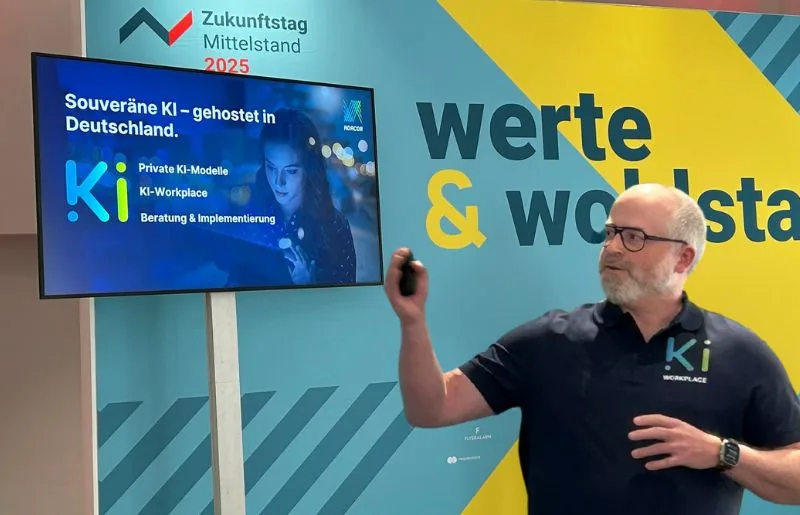 Andreas Bachmann präsentiert Souveräne KI